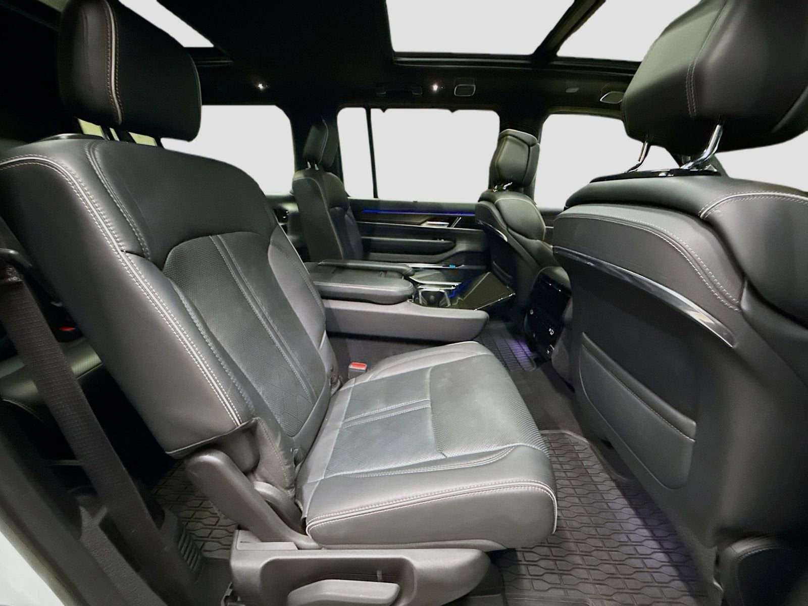 2024 Jeep Grand Wagoneer L Series II