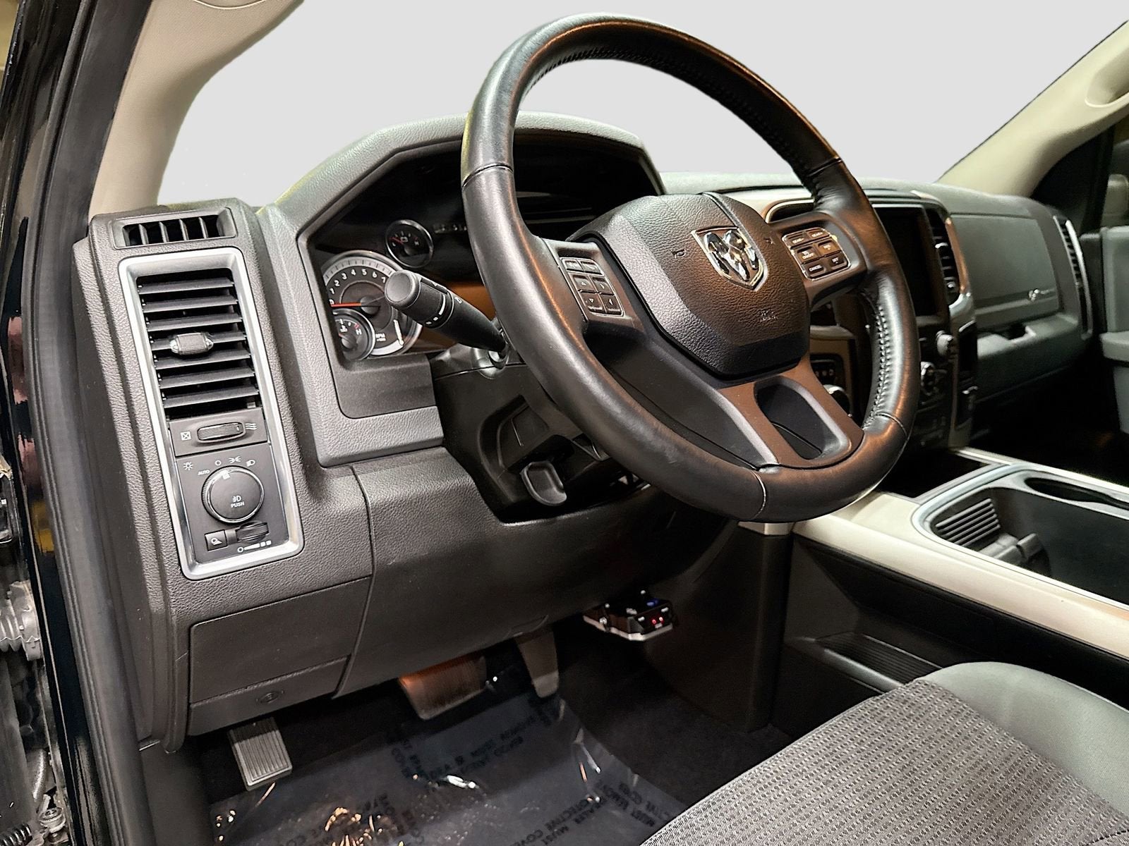 2019 RAM 1500 Classic Big Horn Crew Cab 4x4 5'7" Box