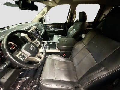 2018 RAM 1500 Laramie Crew Cab 4x4 5'7" Box