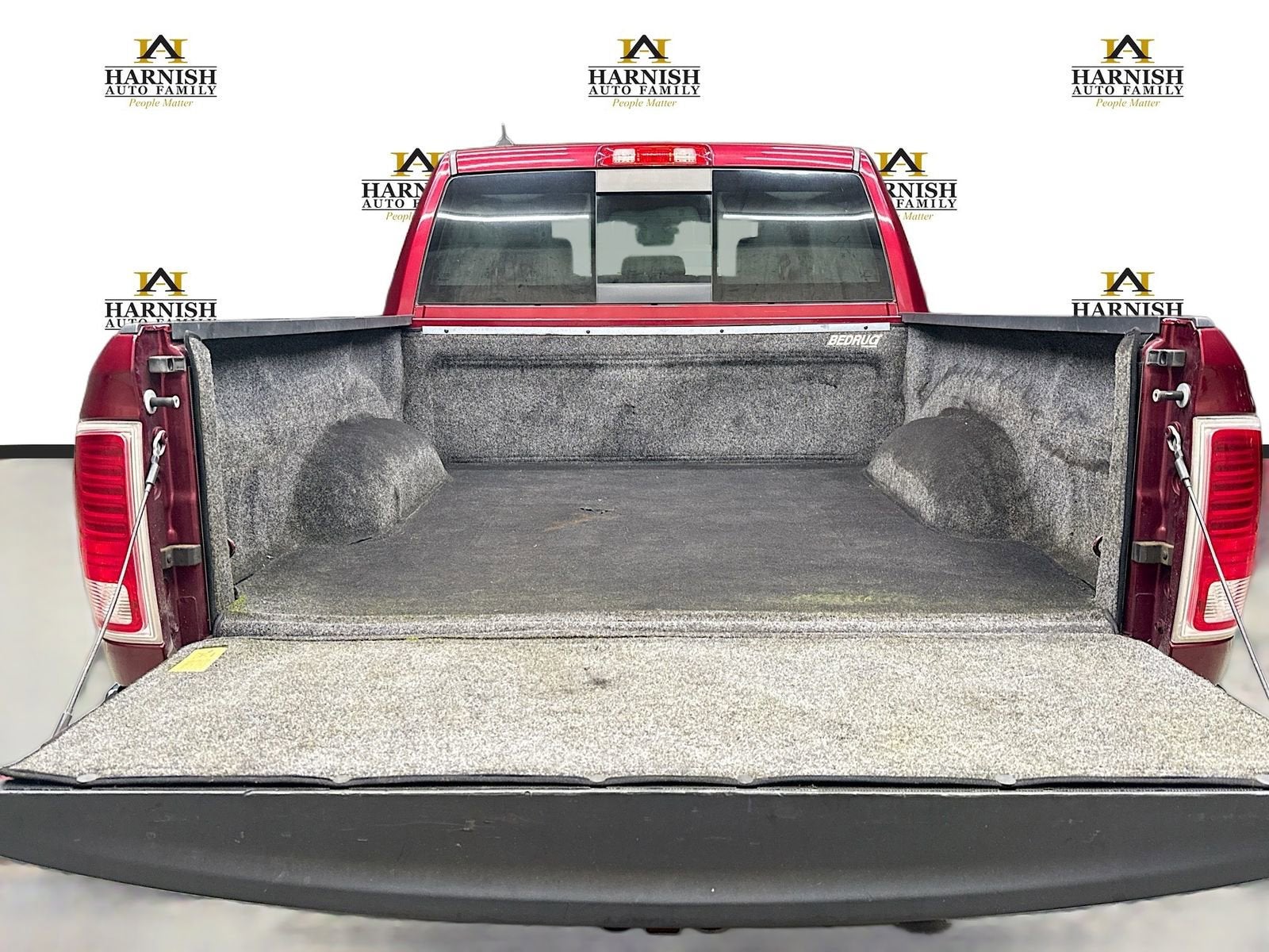 2018 RAM 1500 Laramie Crew Cab 4x4 5'7" Box