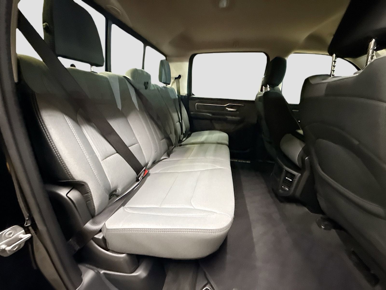2020 RAM 1500 Big Horn Crew Cab 4x4 5'7" Box