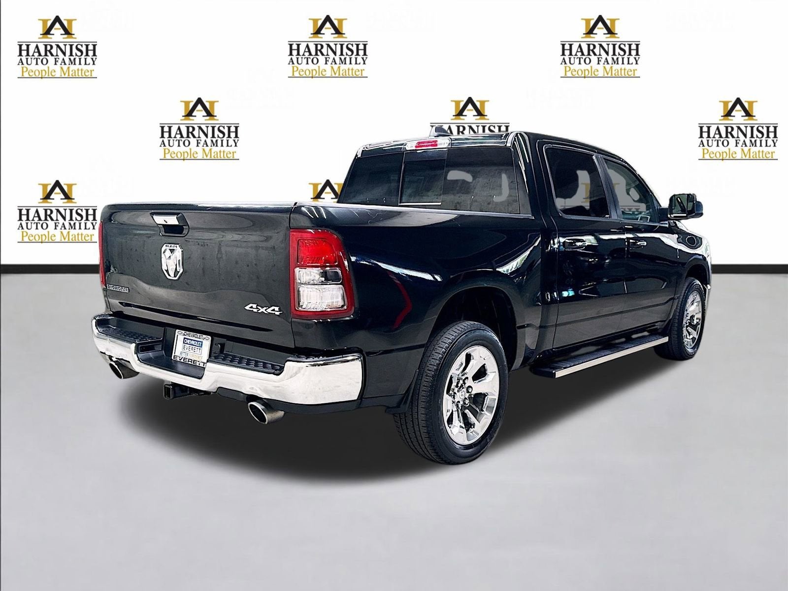 2020 RAM 1500 Big Horn Crew Cab 4x4 5'7" Box
