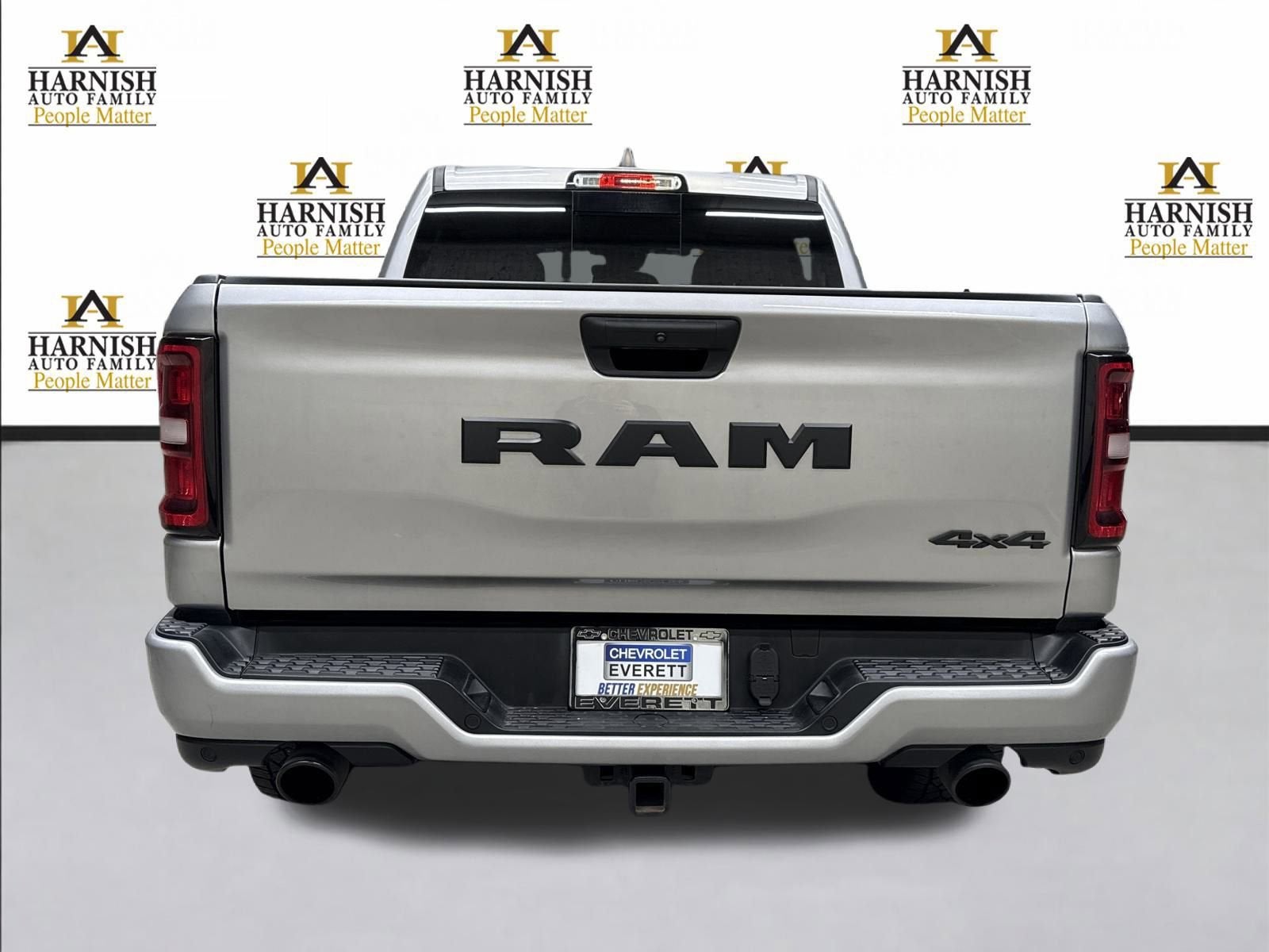 2025 RAM 1500 Tradesman Crew Cab 4x4 5'7" Box