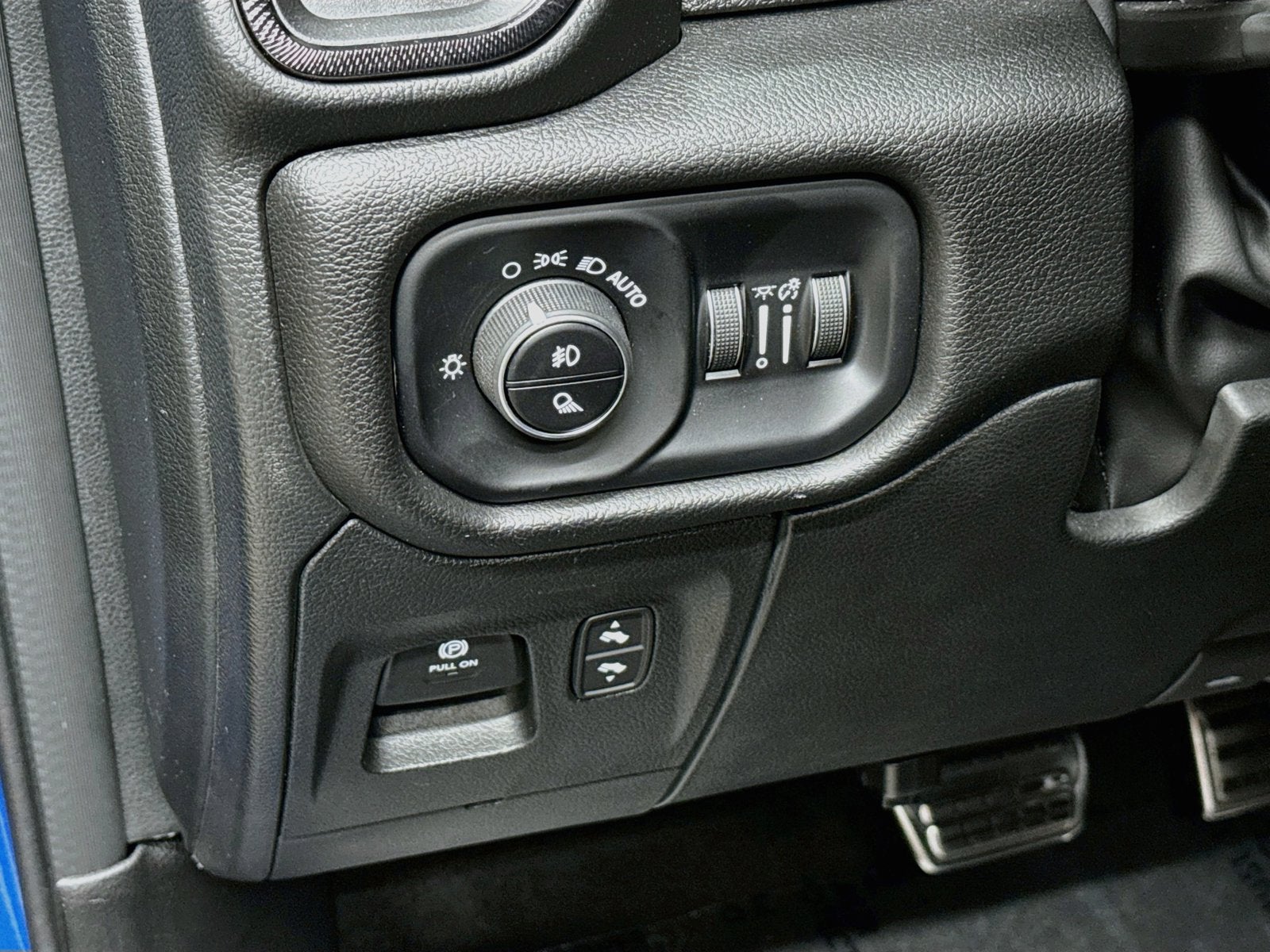 2024 RAM 1500 Rebel Crew Cab 4x4 5'7" Box