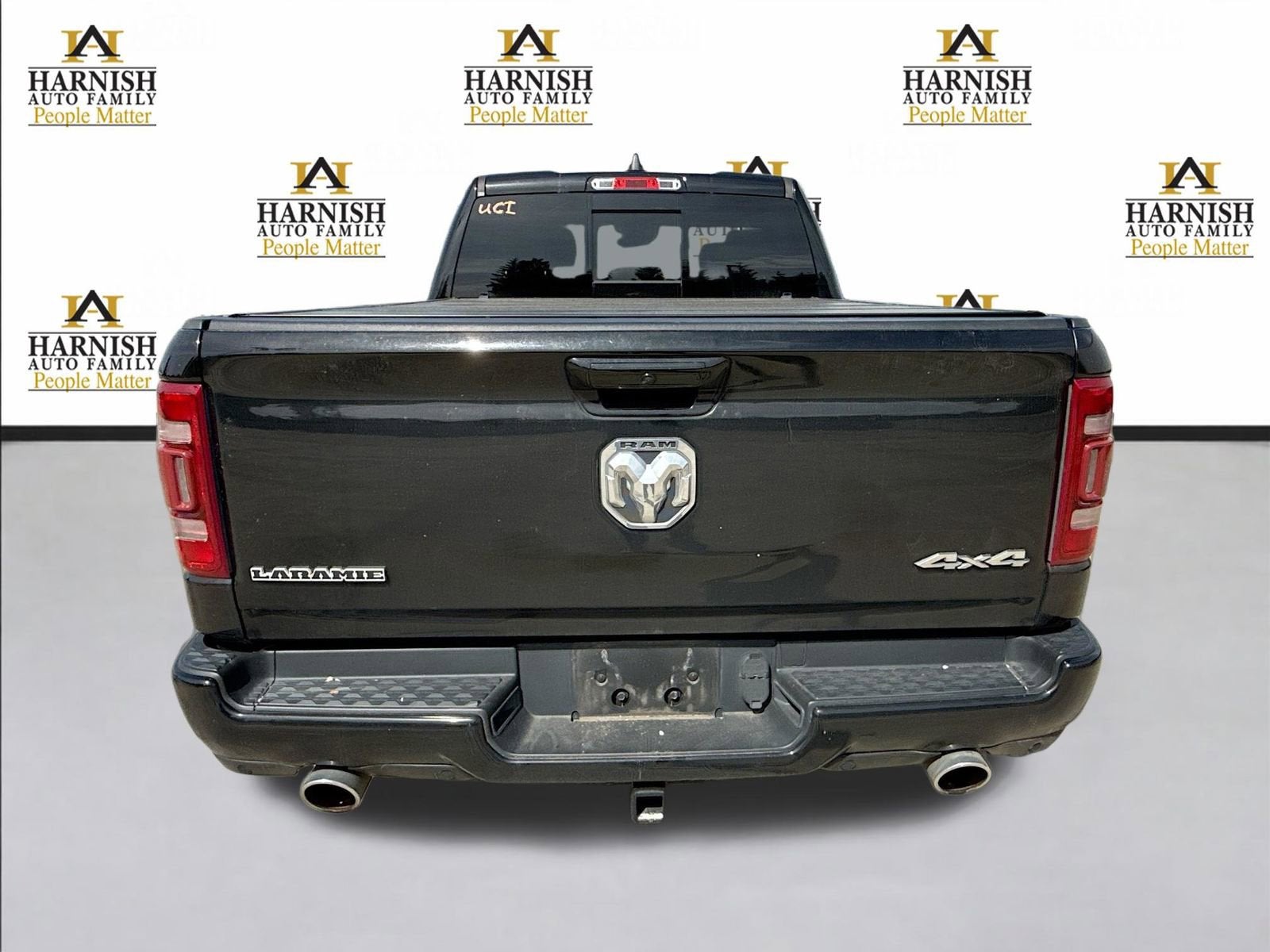 2020 RAM 1500 Laramie Crew Cab 4x4 6'4" Box
