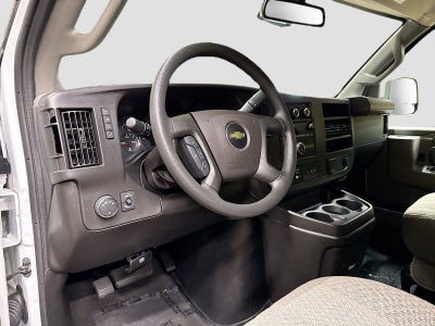 2024 Chevrolet Express Passenger 3500 1LT