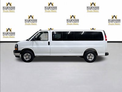 2025 Chevrolet Express Passenger 1LT