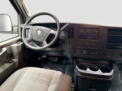 2025 Chevrolet Express Passenger 1LT