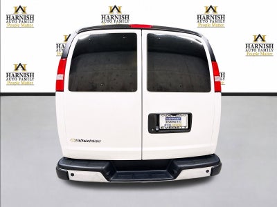 2025 Chevrolet Express Passenger 1LT