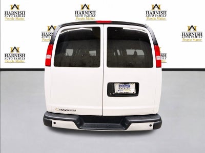 2025 Chevrolet Express Passenger 1LT
