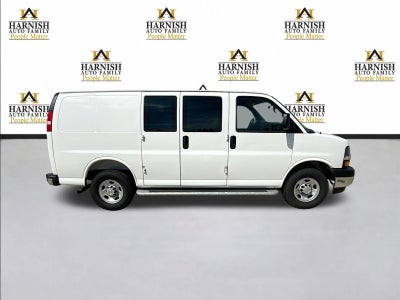 2025 Chevrolet Express Cargo WT