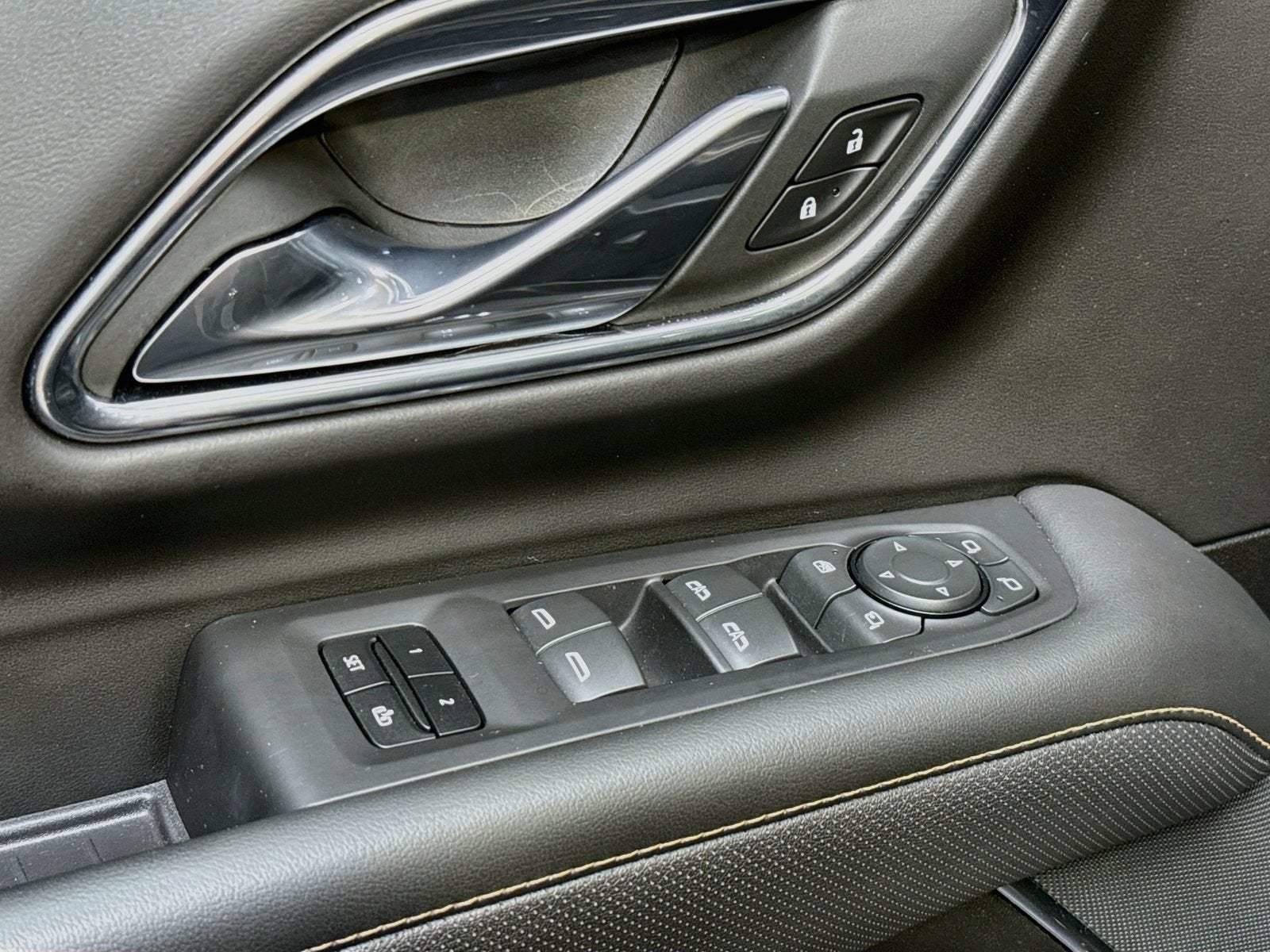 2023 GMC Yukon AT4