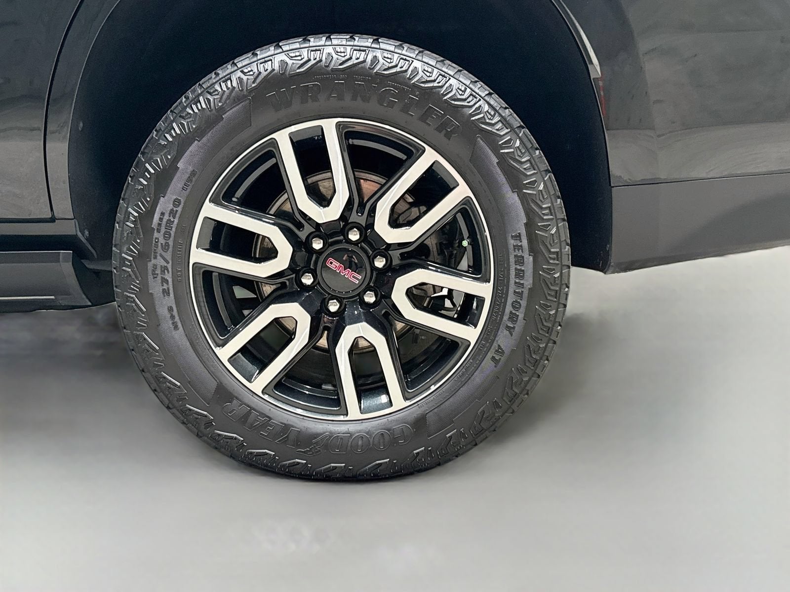 2023 GMC Yukon AT4