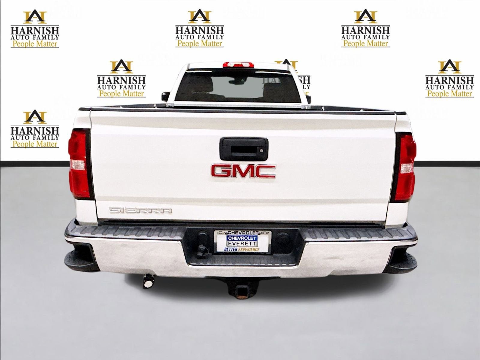 2018 GMC Sierra 1500 2WD Reg Cab 133.0"