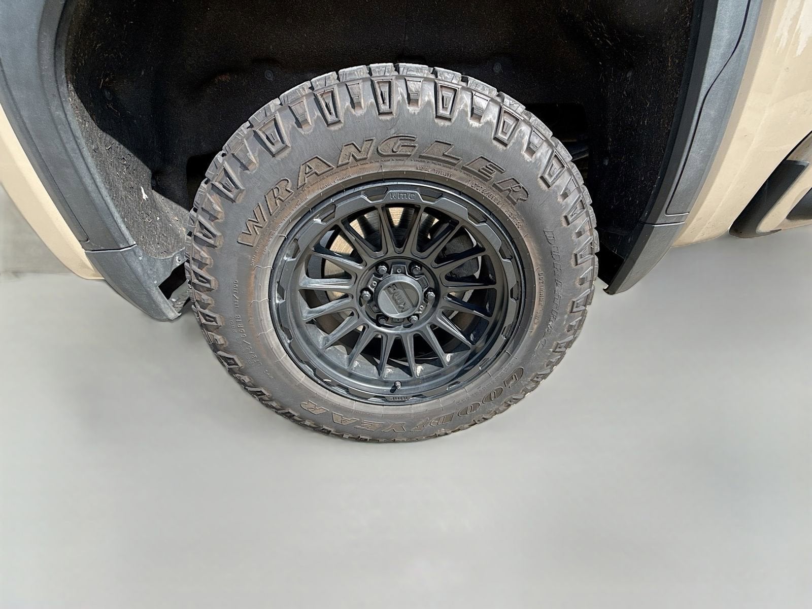 2023 GMC Sierra 1500 AT4