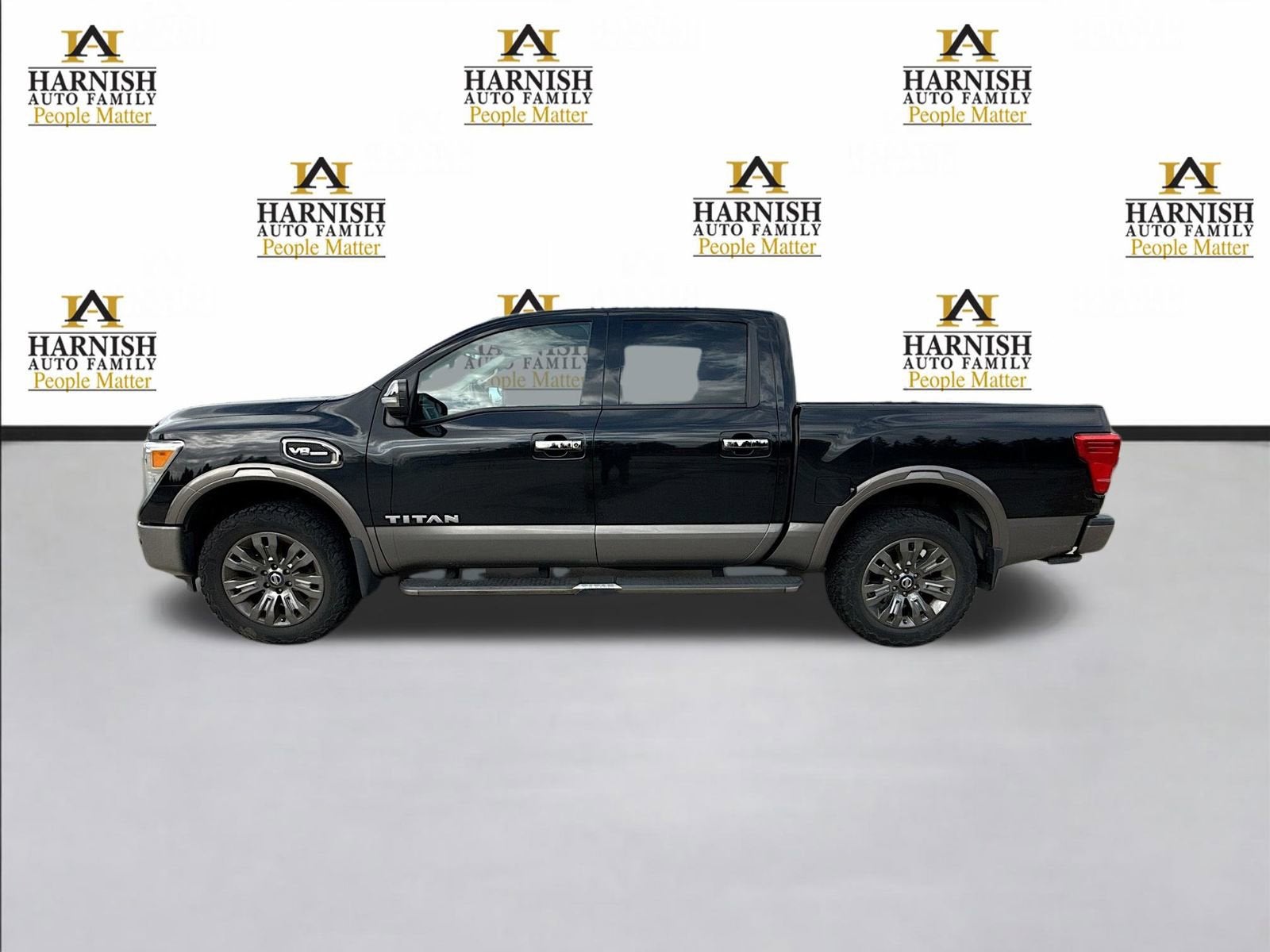 2017 Nissan TITAN Platinum Reserve