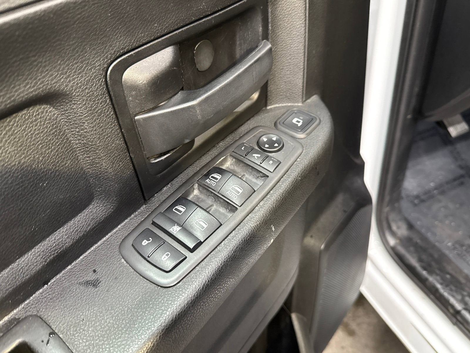 2021 RAM 3500 Tradesman Crew Cab 4x4 8' Box