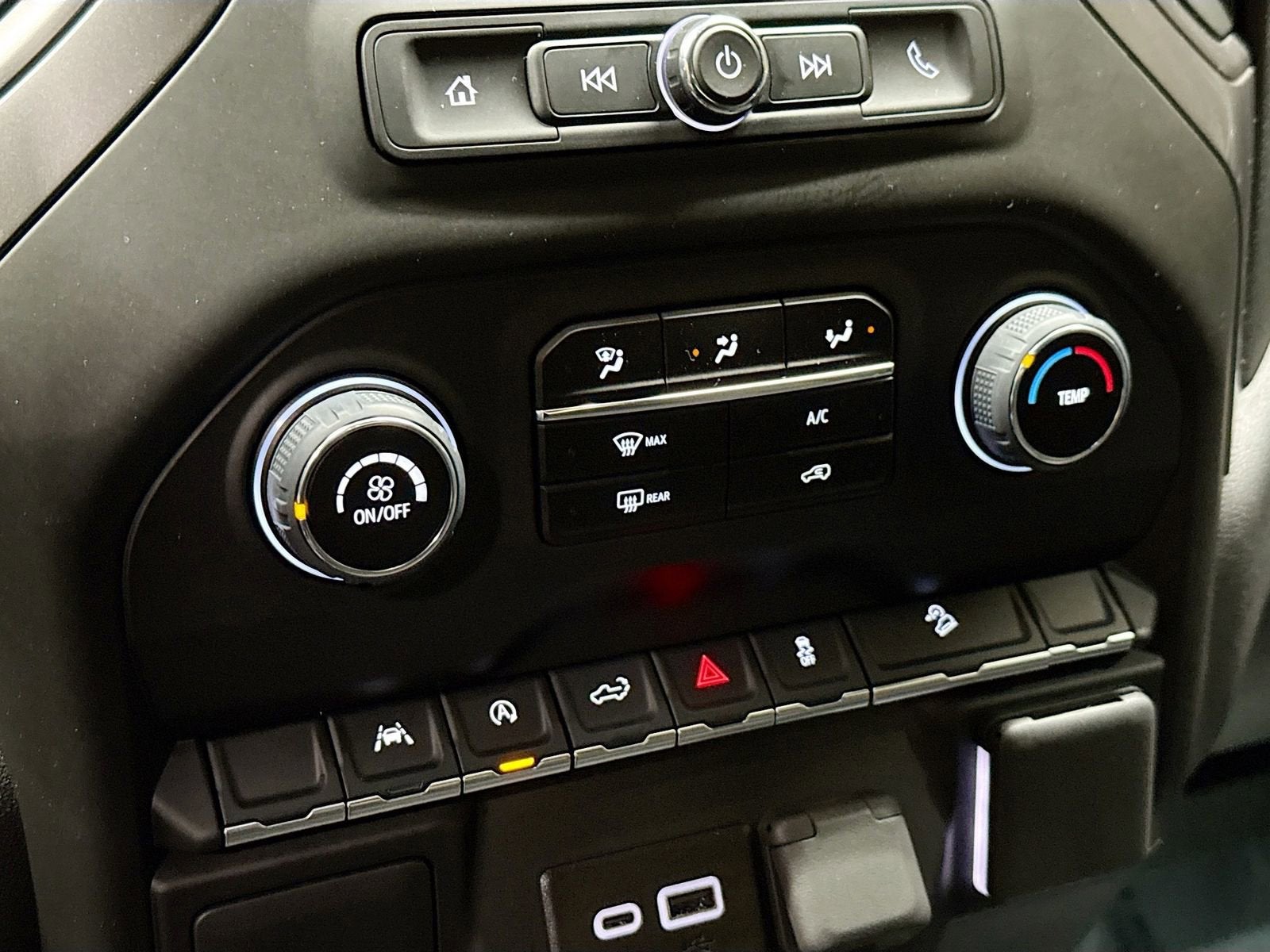 2025 Chevrolet Silverado 1500 Custom Trail Boss