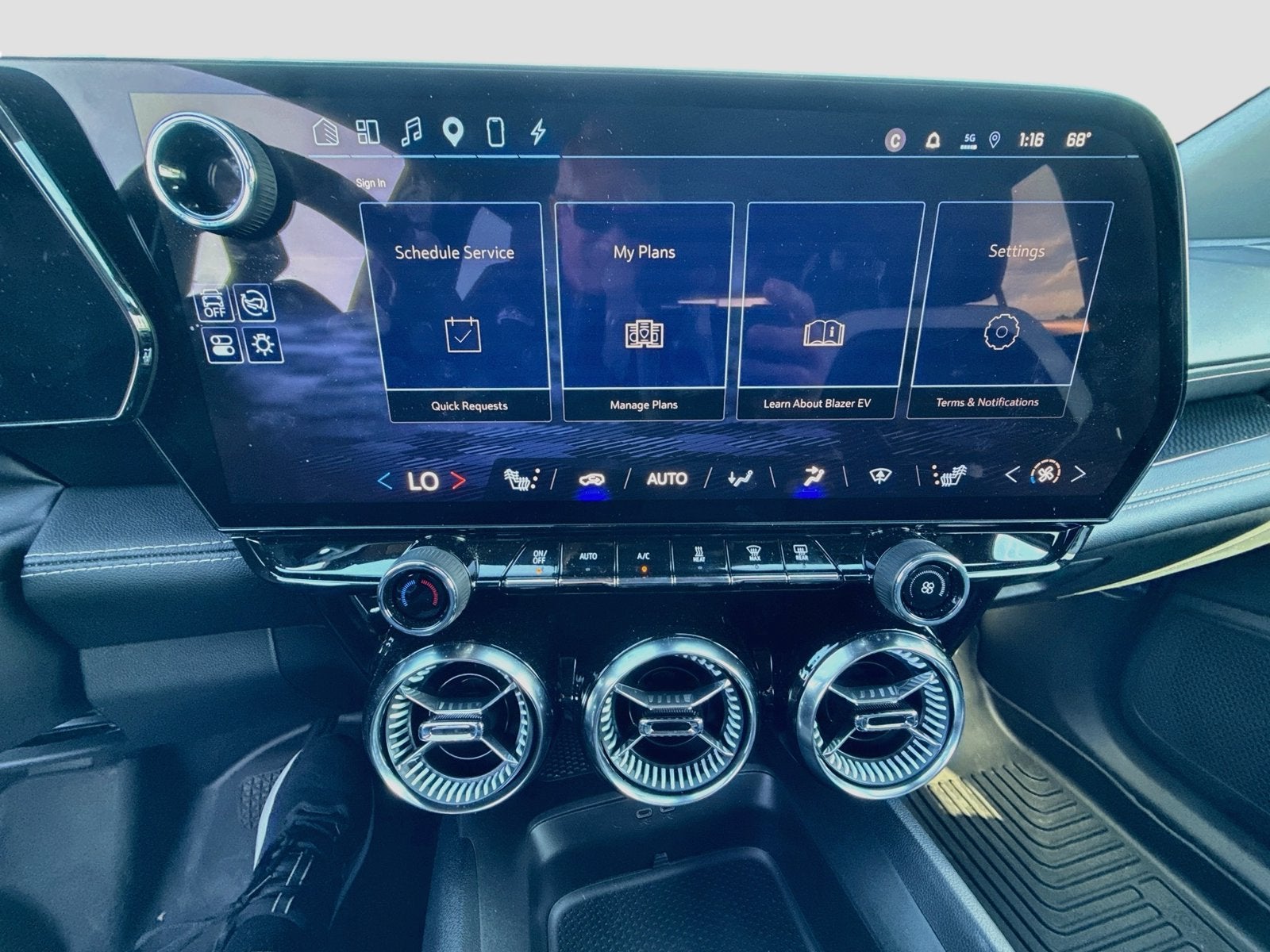 2024 Chevrolet Blazer EV LT