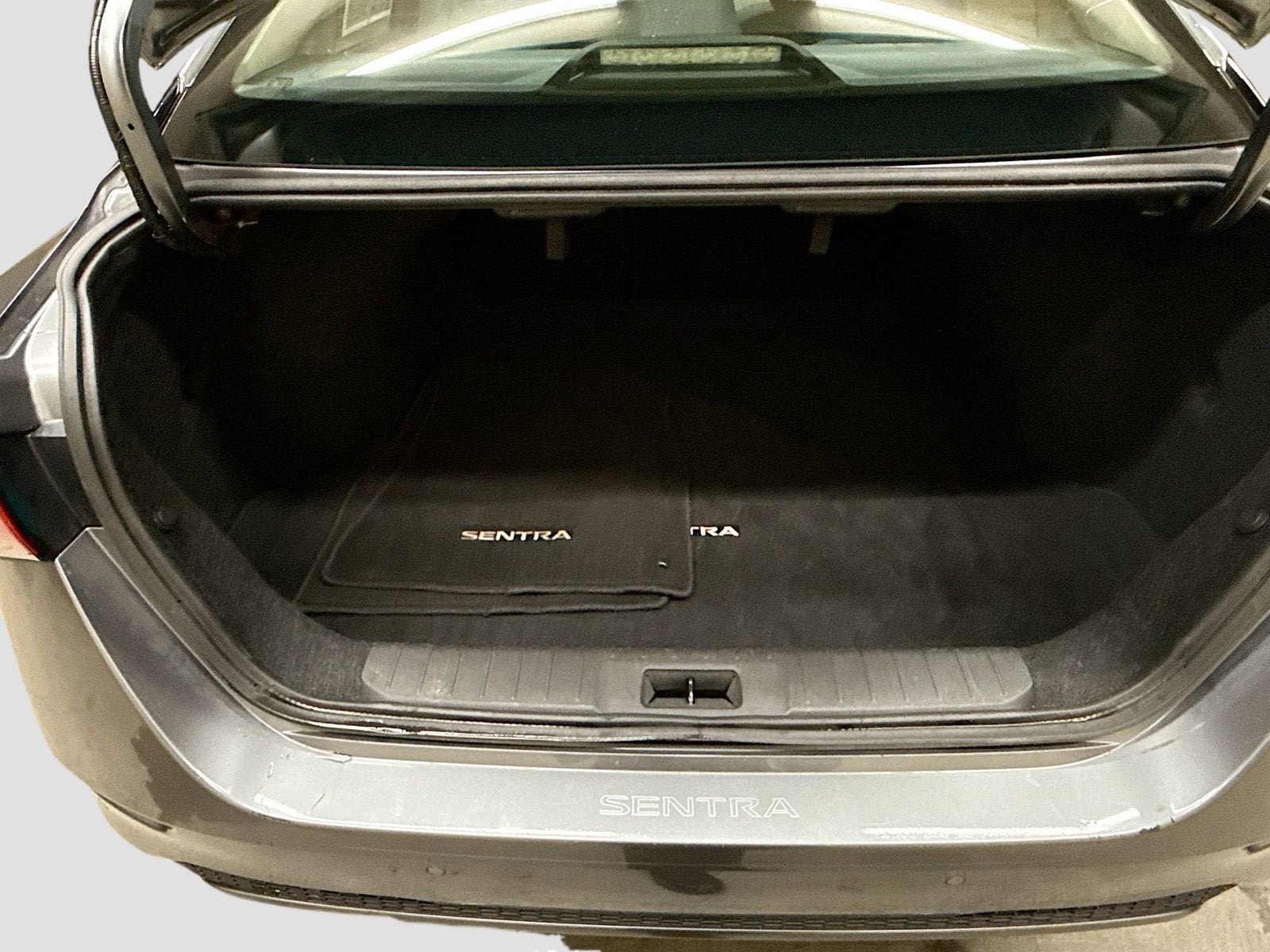 2022 Nissan Sentra SV Xtronic CVT