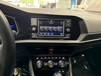 2023 Volkswagen Jetta SE