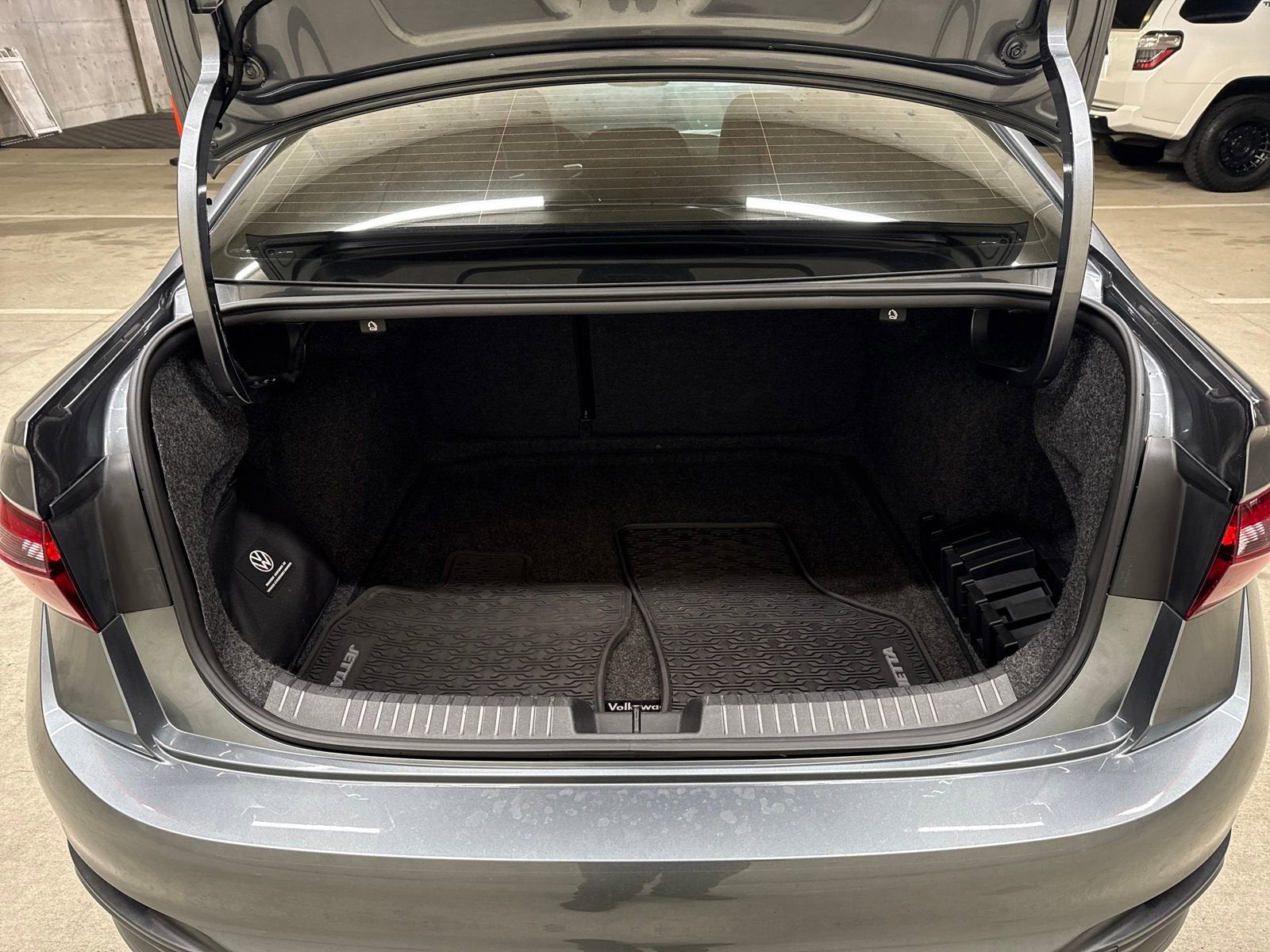 2023 Volkswagen Jetta SE