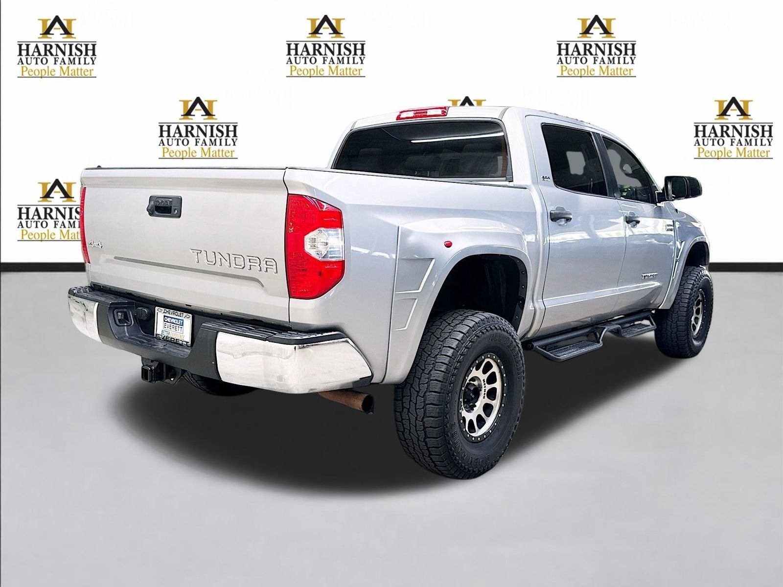 2017 Toyota Tundra SR5 5.7L V8