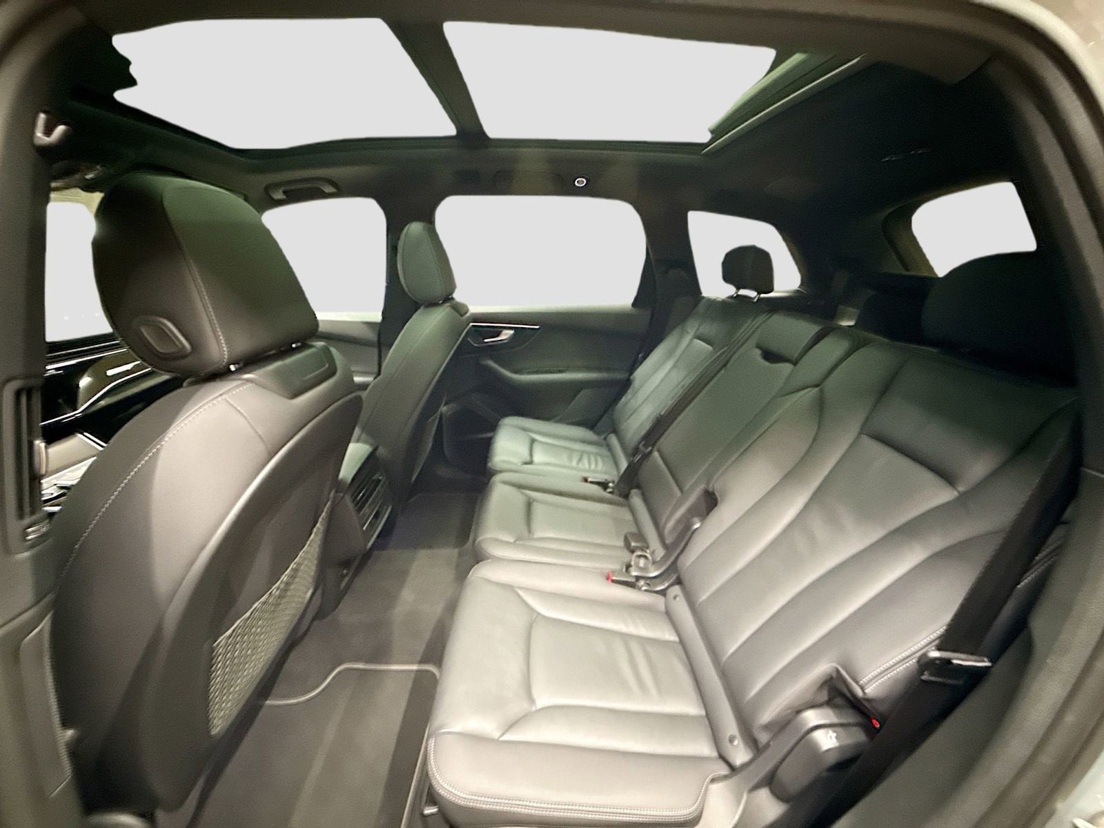 2025 Audi Q7 Premium Plus