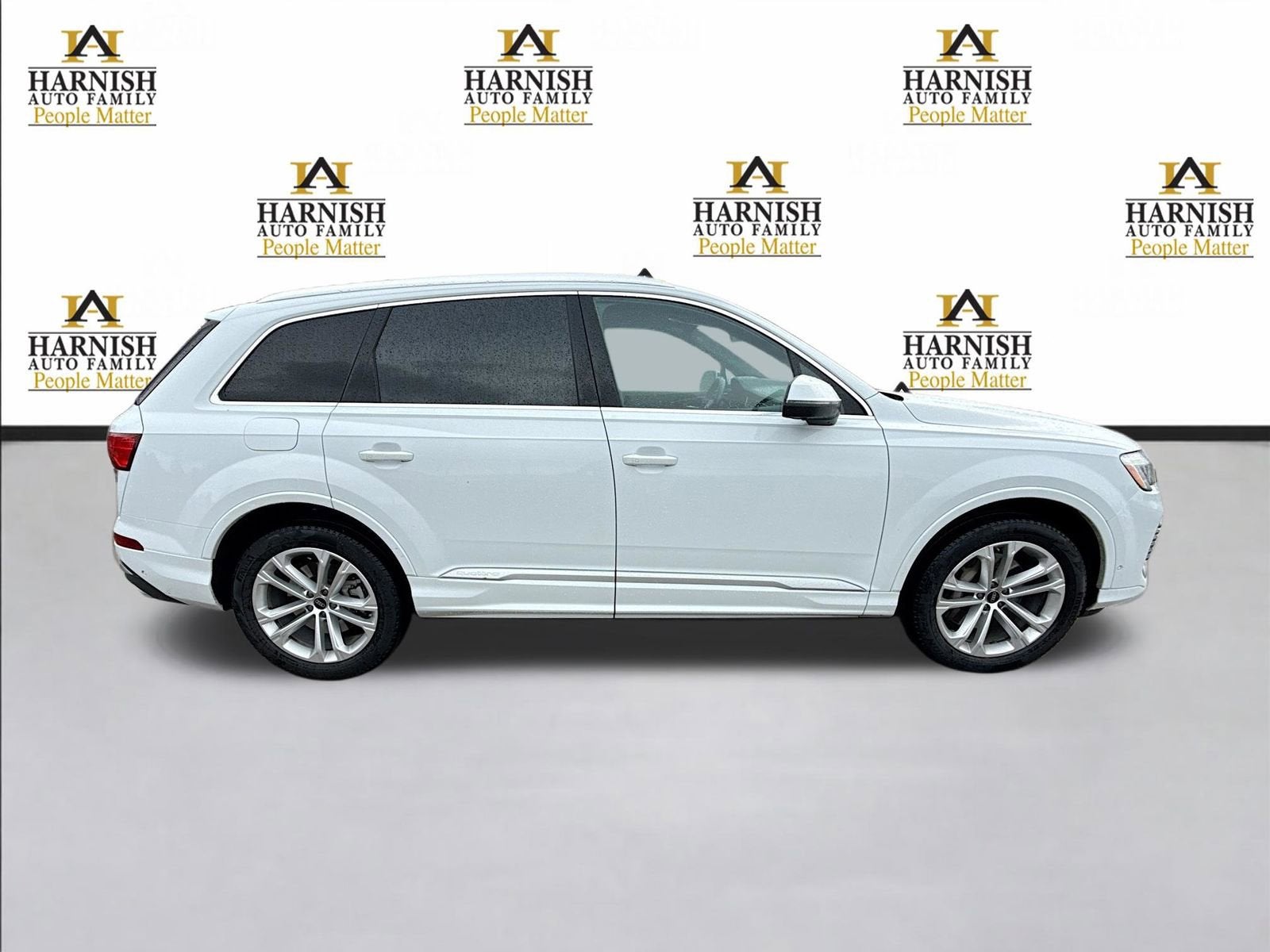 2025 Audi Q7 Premium Plus