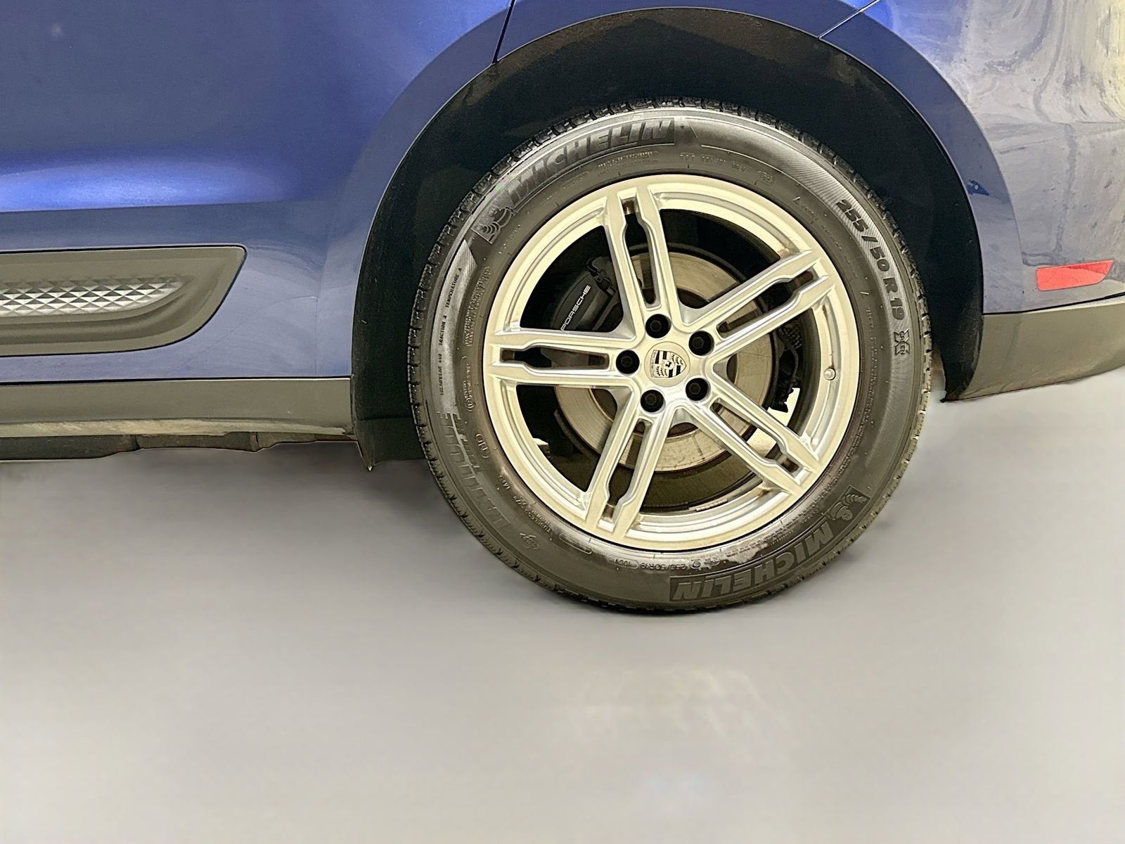 2024 Porsche Macan AWD