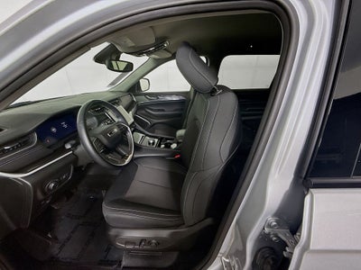 2022 Jeep Grand Cherokee L Laredo