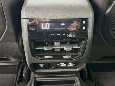 2022 Jeep Grand Cherokee L Laredo