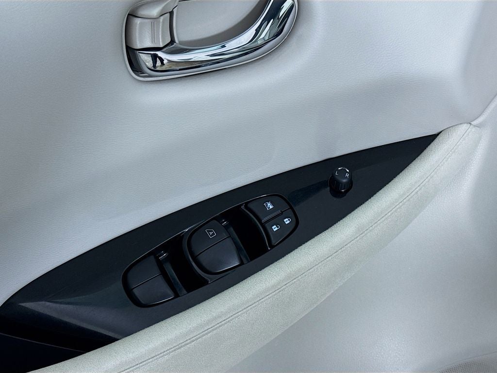 2015 Nissan Leaf SV