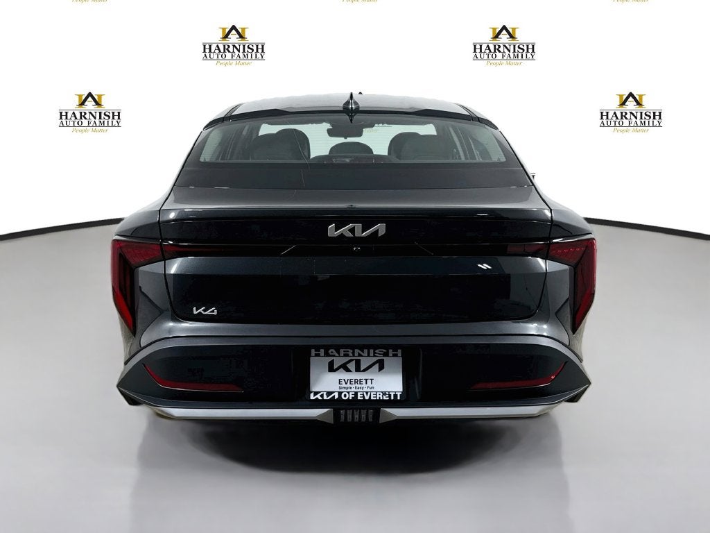 2026 Kia K4 LXS