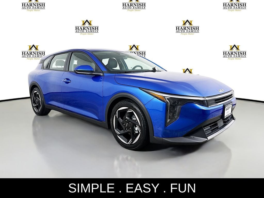 2026 Kia K4 EX AT Hatchback's photo
