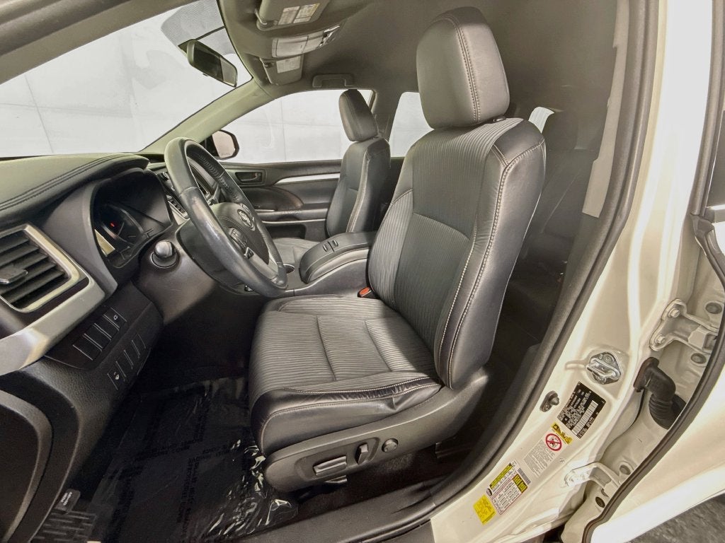 2015 Toyota Highlander LE Plus V6
