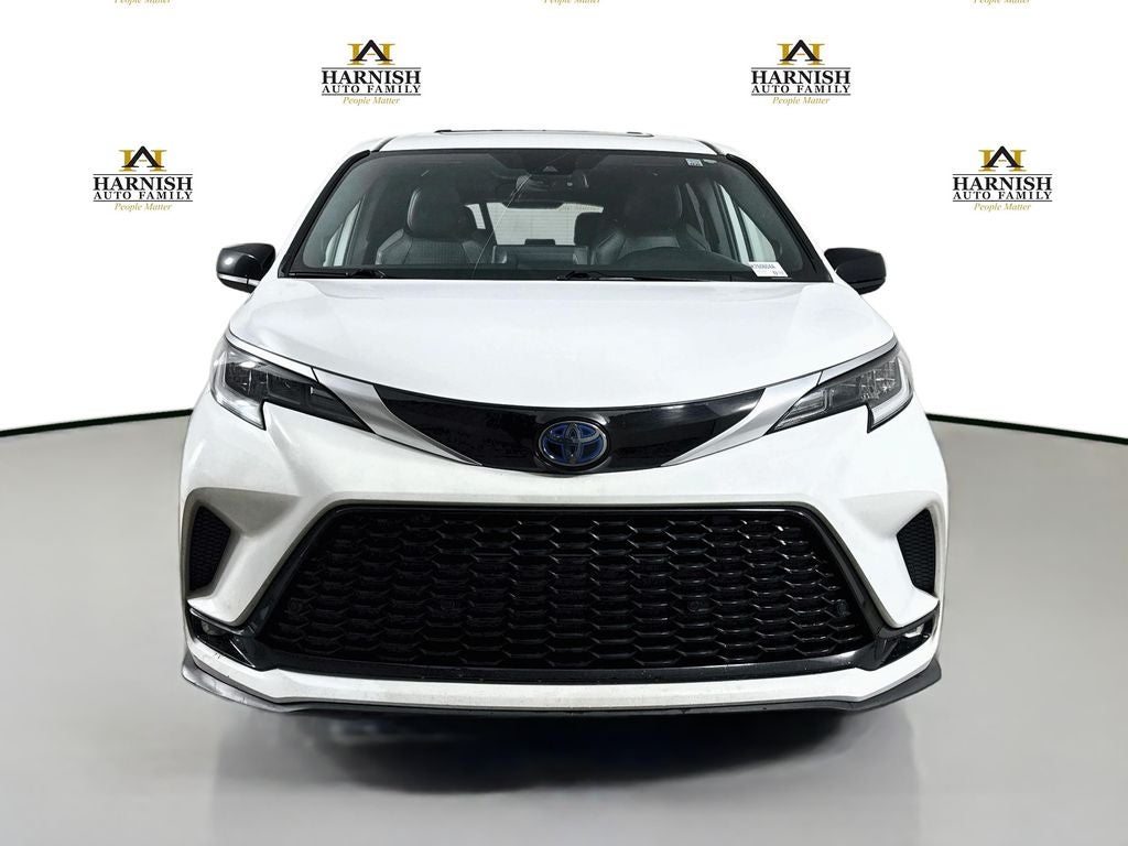 2021 Toyota Sienna XSE 7 Passenger