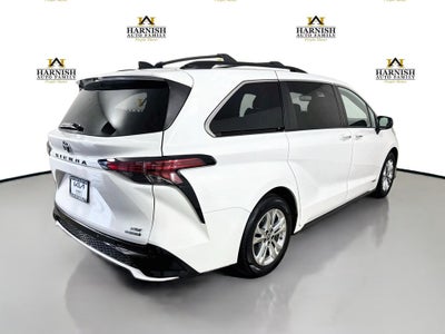 2021 Toyota Sienna XSE 7 Passenger
