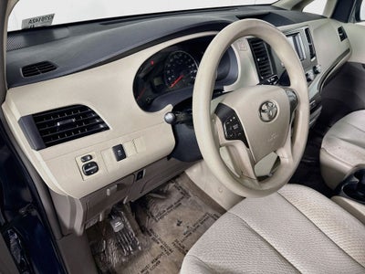 2011 Toyota Sienna LE