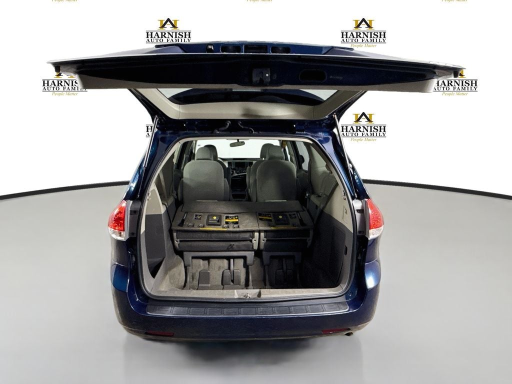 2011 Toyota Sienna LE