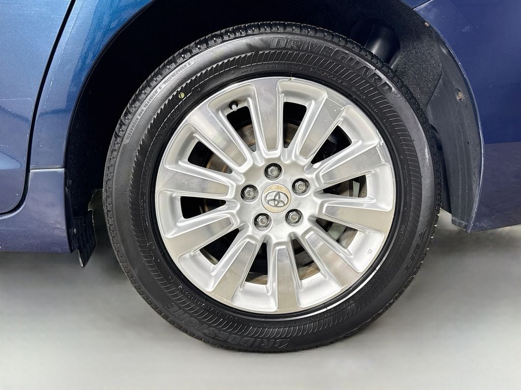 2011 Toyota Sienna LE