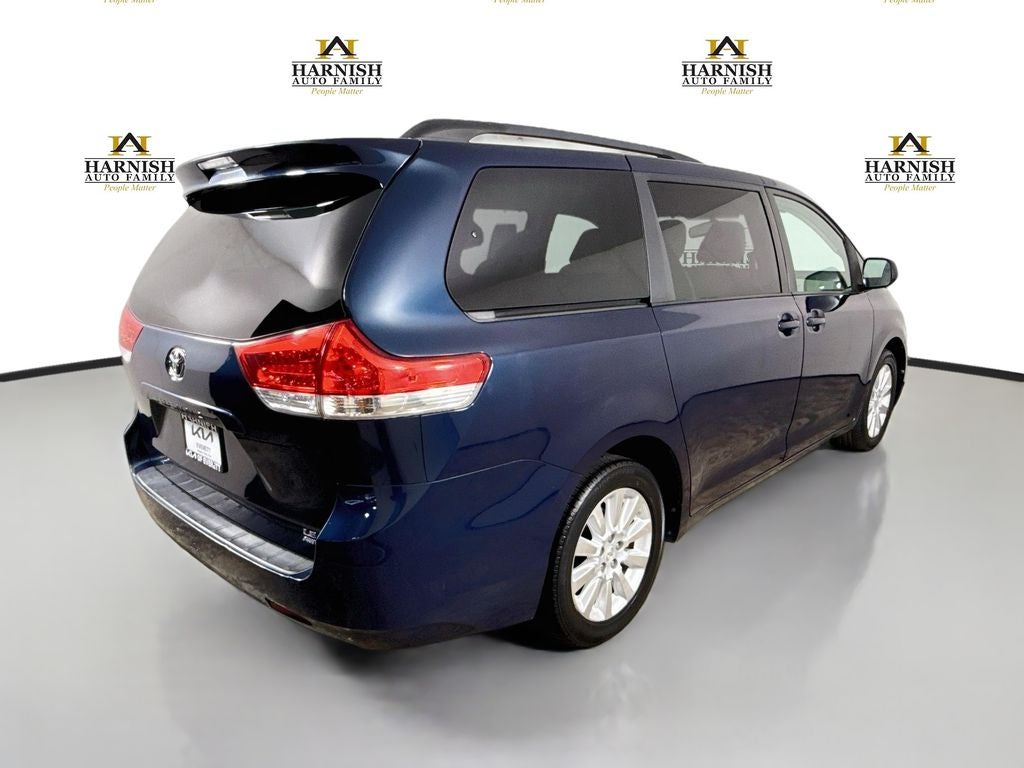 2011 Toyota Sienna LE