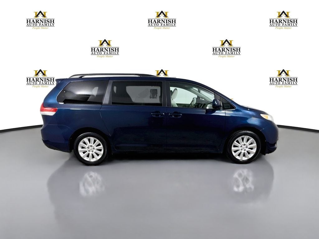 2011 Toyota Sienna LE