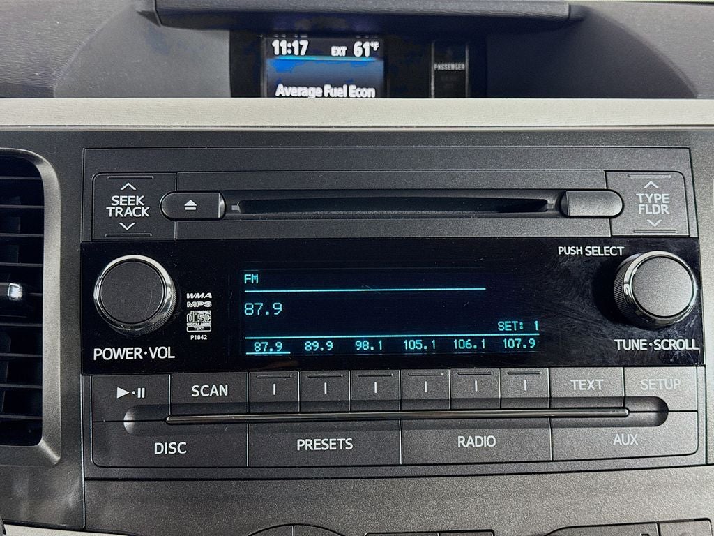 2011 Toyota Sienna LE Mobility Auto Access