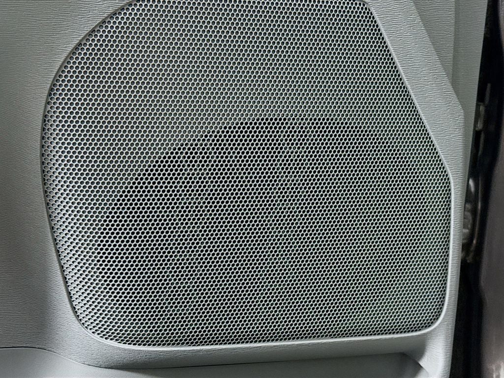 2011 Toyota Sienna LE Mobility Auto Access