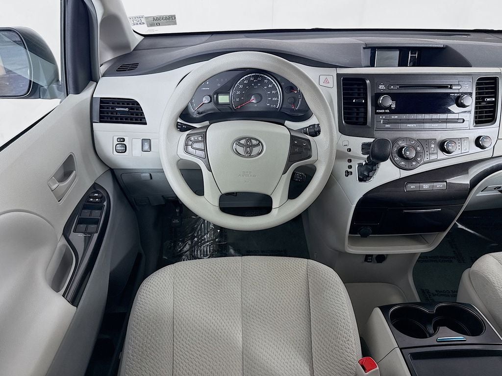 2011 Toyota Sienna LE Mobility Auto Access
