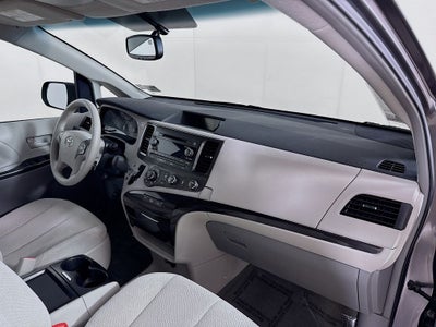 2011 Toyota Sienna LE Mobility Auto Access