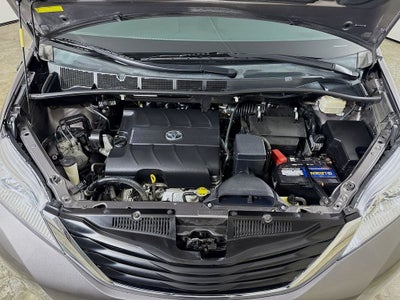 2011 Toyota Sienna LE Mobility Auto Access