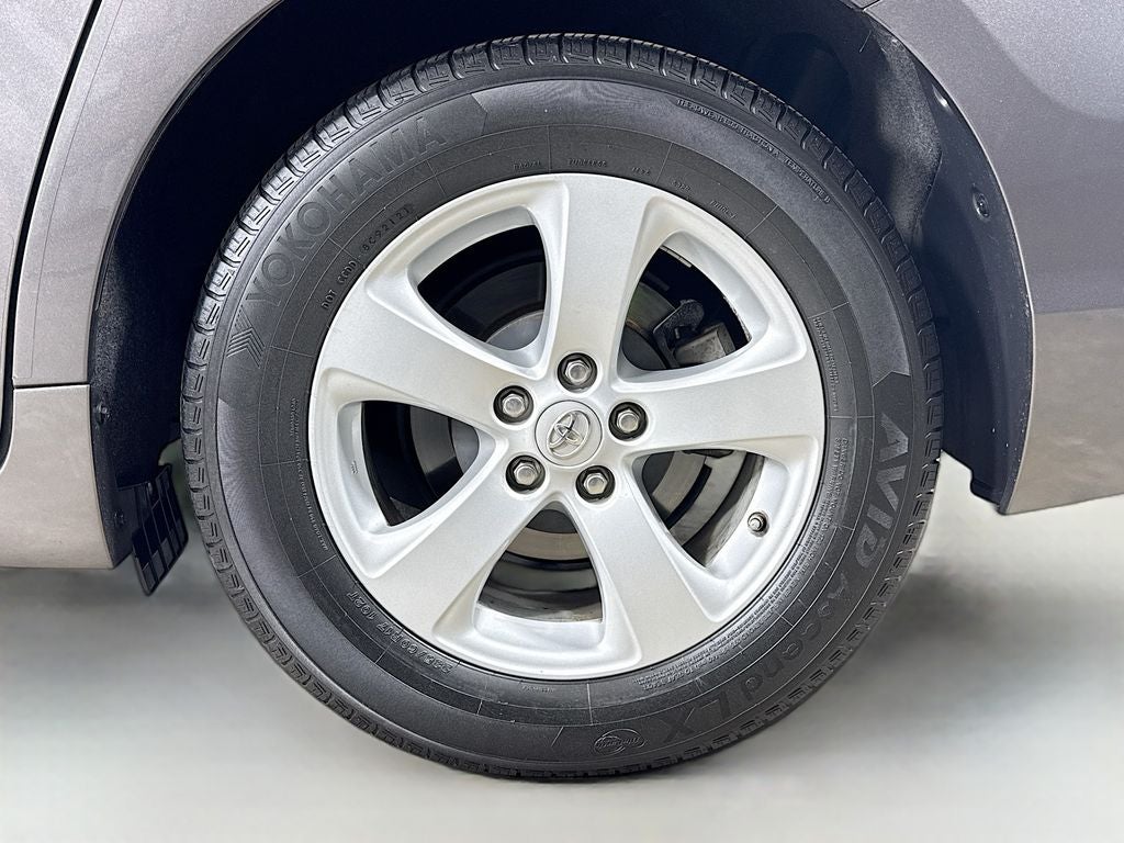 2011 Toyota Sienna LE Mobility Auto Access