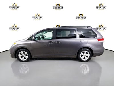 2011 Toyota Sienna LE Mobility Auto Access